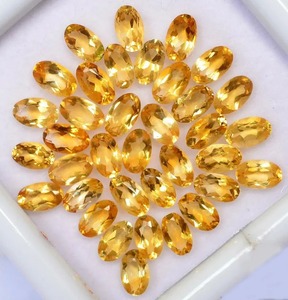 พลอยซิทรินธรรมชาติขนาด 6x8 มม. รูปไข่เหลี่ยมเพชรพลอยสีเหลือง ไม่ผ่านการปรับแต่ง น้ำหนัก 3-5 กะรัต สำหรับงานประดับเครื่องประดับ - Product Image 1