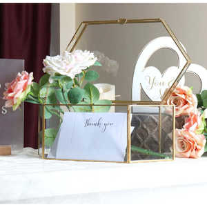 Boîte à cartes en laiton doré et verre, élégant coffret cadeau pour mariages, anniversaires, remises de diplômes, baby showers et bridal showers - Product Image 3