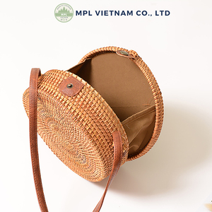 Sac bandoulière rond en rotin naturel bio écologique avec sangle en cuir véritable de qualité supérieure, sac à main en osier tressé à la main, design personnalisé - Product Image 1