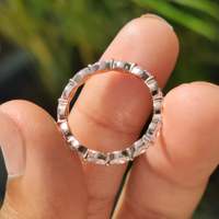 Bague d'éternité pour femme en diamant de laboratoire taille marquise avec sertissage à griffes partagées, bijou de luxe