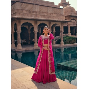 Vente chaude Indian Designer Party Wear Lehenga Choli avec broderie travail Readymade Chinon tissu de soie avec haussement d'épaules - Product Image 1