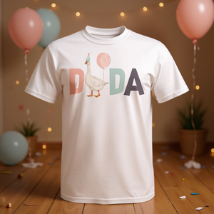 T-shirt promozionale coordinata per la famiglia One Silly Goose Dada per il primo compleanno - Product Image 3