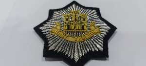 Insignias de wok bordadas a mano, parches de emblemas de poliéster con técnicas tejidas de alambre de lingotes para etiquetas de ropa - Product Image 2