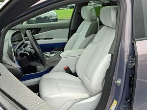 SUV SUPER PROPRE D'OCCASION 2025 OPTI-Q DRIVETRAIN ÉLECTRIQUE 1 VITESSE LUXE PRÊT À LA LIVRAISON - Product Image 2