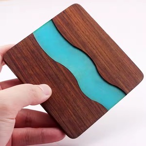 Juego de posavasos de arte popular moderno rústico, resina de madera para decoración del hogar, protección de muebles, uso de arte artesanal, juego de posavasos de estilo amoroso - Product Image 1