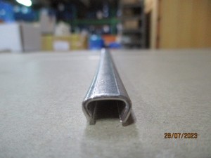 APLUS C3462A-13000 Pneumatic Hog Ring for <b>Picture</b> <b>Frame</b> and Sofa 13000 Pcs/<b>Box</b> Aluminum Material - Product Image 4
