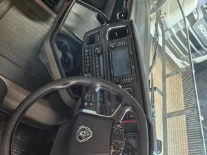 Super affaire.. SCANIA R 560 d'occasion 2022 - Product Image 2