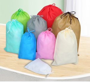ถุงผ้าโพลีเอสเตอร์สีพื้นพร้อมเชือกผูก มีหลายสีสำหรับจัดเก็บและบรรจุภัณฑ์ของขวัญ มีตัวเลือกสีหลากหลายสำหรับการจัดเก็บ - Product Image 1