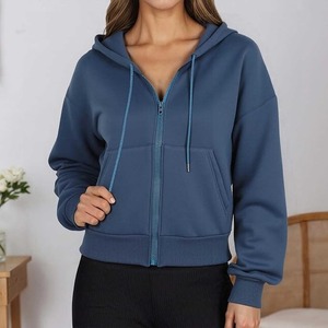 Sweat à capuche court coupe ajustée pour femmes Gym à Street Style Womens Workout Crop Hoodie avec capuche et fermeture éclair - Product Image 5