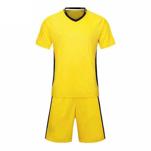 2025 personalizado Color sólido manga corta Jersey y uniforme corto conjunto personalizado estilo único para hombres fútbol uniforme de fútbol - Product Image 1