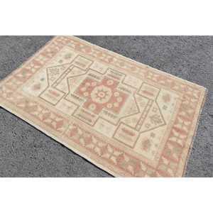 พรมตุรกีขนาด 3.6x5.5 ฟุต พรมขนสัตว์วินเทจขอบสีขาว - Product Image 2