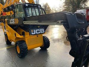 รถแทรกเตอร์เทเลแฮนด์เลอร์ JCB TLT35-26D ขับเคลื่อน 4 ล้อ ยกสูง 7.9 เมตร รับน้ำหนักได้ 3 ตัน เครื่องยนต์ดีเซล พร้อมเกียร์ ปั๊ม และลูกปืน สำหรับใช้งานทางการเกษตร - Product Image 3