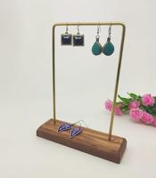 Support de boucle d'oreille en laiton de haute qualité support de boucle d'oreille de bijoux personnalisé d'usine présentoir de boucle d'oreille en métal