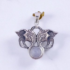 Colgante de plata de alta calidad con diseño de elefante de piedras preciosas naturales lisas Colgantes de encanto Premium - Product Image 3