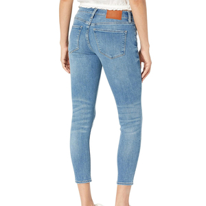 Pantalones vaqueros ajustados de alta calidad para mujer, pantalones lavados azules claros informales de última tendencia con logotipo de cintura de tela de lona - Product Image 4