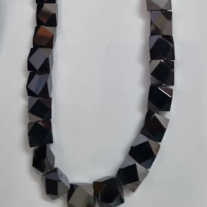 Cuentas de moissanita negra Cuentas de moissanita facetadas de corte AAA cuadradas Cuentas de moissanita sueltas - Product Image 1