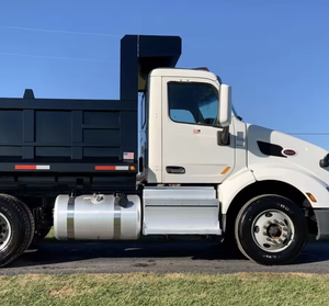 El mejor!! Camiones Volquete Peterbilt 579 Usados y Económicos, Modelos 2021 y 2022, 420HP, 15.5, Transmisión Automática de 6 Velocidades - Product Image 1