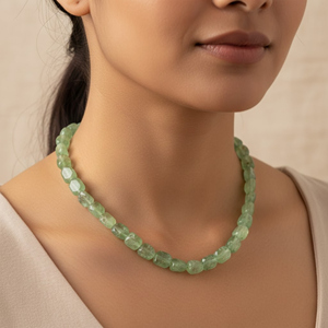 Perles de pierres précieuses en préhnite verte naturelle, coupées en forme de nuget, sur brin de 16 pouces pour la fabrication de bijoux - Product Image 6