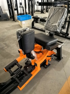 Machine à adducteurs et abducteurs assis à charge par pignon pour salle de sport, équipement d'entraînement directement de l'usine Dezhou - Product Image 5