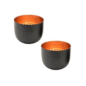 Juego de 2 velas votivas chapadas en color negro Premium con <span class=keywords><strong>material</strong></span> dorado utilizado en votivo a un precio muy asequible - Product Image 4