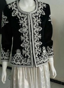ELEGANT---<b>JACKET</b> ON VELVET WITH PANT EMBELLISH OF STUNNING <b>SILVER</b> CRYSTAL BEADS,GLASS STONE WORK @ 2022 - Product Image 2