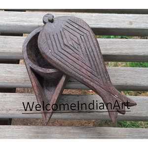 Organisateur de bijoux uniques en bois sculpté à la main en bois de poisson - Product Image 3