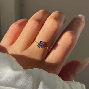 Bague ovale plaquée or 18 carats Hallmark avec saphir, chaîne incrustée tendance pour garçons, style éternité, cadeau idéal - Product Image 1