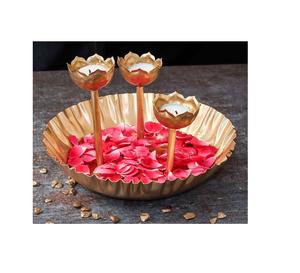 Vajilla tradicional Lotus Metal Urli para Pooja y decoración del hogar Urli para decoración de bodas a precio mayorista - Product Image 1