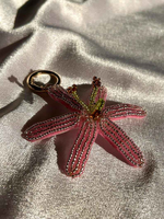 Tas bunga lily harimau merah muda bermanik-manik pesona atau Gantungan Kunci manik-manik biji bordir dompet pesona liontin gantungan kunci untuk dia dengan glowin fashion