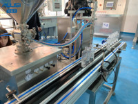 Machine de remplissage de ketchup de bureau Remplisseur de miel de bouteille de confiture de lotion de crème glacée molle cosmétique