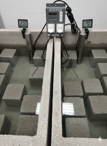 Contrôleur de température numérique haute précision pour les réservoirs de durcissement du béton en laboratoire 230V 1 an de garantie pour une utilisation en laboratoire - Product Image 2