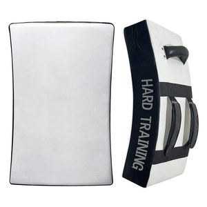 Kick Pads en cuir thaïlandais personnalisables pour MMA Focus Training Hard Kicking Boxing Produit de qualité avec logo personnalisé - Product Image 2