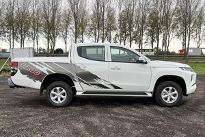 (H & S) USADO L200 2.4L DOBLE CABINA GLX 4WD 2022 DOBLE CABINA CAMIONETA LHD LIMPIA - Product Image 2