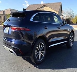 Voitures d'occasion à vendre 2024 Jaguars F-Pace P400 R-Dynamic S 3,0 L turbocompressé hybride suralimenté - Product Image 2