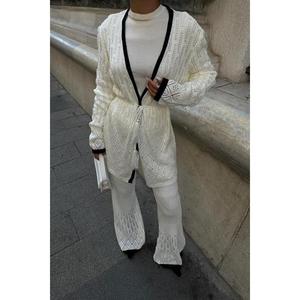 เซลเวีย ชุดกางเกงถักลายฉลุ รุ่น 9957 คุณสมบัติระบายอากาศได้ดี - Product Image 1