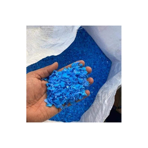 Film de qualité pour moulage par soufflage, résistant aux produits chimiques, en vrac, pour la recyclage des pièces automobiles et des fibres, provenant de fûts bleus usagés - Product Image 3