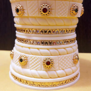 กำไลเรซินแบบดั้งเดิมเครื่องประดับชาติพันธุ์หัตถกรรมอินเดียทำด้วยมือเครื่องประดับสีสดใสการออกแบบที่ซับซ้อน - Product Image 1