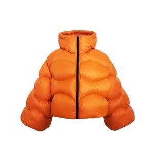 Veste bouffante pour hommes chauds manteau brillant épais hiver recadrée support classique fermeture éclair personnalisé OEM ODM Orange grande taille High Street 2026 - Product Image 1
