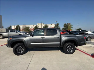 Camioneta Todoterreno 4x4 Usada 2024 con Volante a la Derecha, Motor de Gasolina 2.7L/3.5L, Vehículo Utilitario Duradero, Asientos de Tela, Volante a la Izquierda - Product Image 4