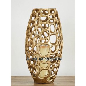 Fancy Brass Antique Leaf Designing Table Top Home Office Indoor <b>Candle</b> Holder Prim Quality <b>Large</b> Size Metal Candlestick Holders - Product Image 4