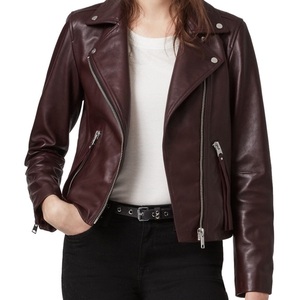 Vestes en cuir véritable personnalisées de meilleure qualité pour femmes Mode motard matelassée avec remplissage en coton et décoration de rivet 2026 - Product Image 1