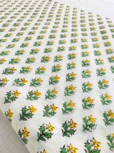 Tela de algodón natural para confección de vestidos de lujo, tela acolchada India hecha a mano para usos diarios, Tela con estampado de bloques a mano - Product Image 4