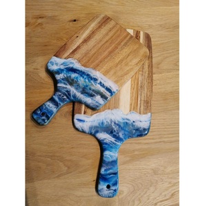 Planche à découper élégante en résine et en bois, design contemporain, adaptée aux restaurants, cafés de luxe et événements festifs culturels. - Product Image 5