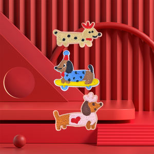 Patch brodé en forme d'animal mignon de teckel de dessin animé en gros, à repasser sur tissu, toile, pour vêtements et chapeaux - Product Image 2