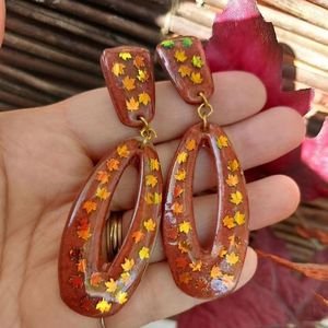 Pendientes de Resina Epoxi de Alta Calidad con Diseño de Río, Pendientes de Latón y Resina Epoxi de Diferentes Tamaños, Artesanía de Resina en Oferta - Product Image 1