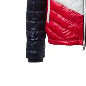 Veste matelassée pour homme avec logo personnalisé sur le devant, couleur unie, chaude pour l'hiver, doublure en cachemire, imperméable, vente en gros 2022 - Product Image 1