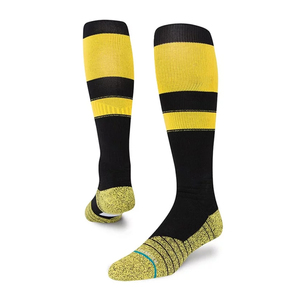 Chaussettes de sport de football de football antidérapantes de haute qualité Logo personnalisé Chaussettes en polyester de dernière conception noir et bleu - Product Image 1