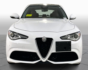 รถยนต์มือสอง Alfa Romeo Giulia Ti Sport AWD ปี 2018 - พร้อมจัดส่ง - Product Image 1