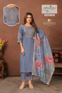 Collection de costumes d'été Coton imprimé fleuri Top Bottom Dupatta Set Readymade Casual Wear Daily Wear Party Wear Printed Dress - Product Image 2