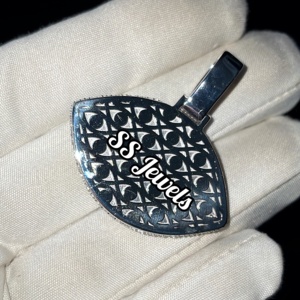 Pendentif Hamza en argent 925 personnalisé avec breloque religieuse en diamant Moissanite VVS1 pour homme de style rappeur Hip Hop - Product Image 6